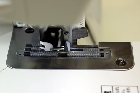 スチール製針板