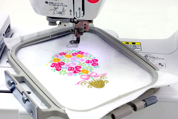 ブラザーミシンFE1000の組み合わせ自由自在！刺しゅう機能