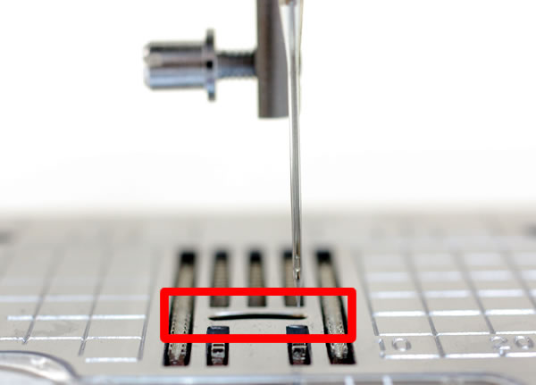 家庭用ミシンでは最高クラスの37基線