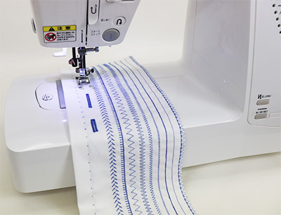 自動ボタンホール機能