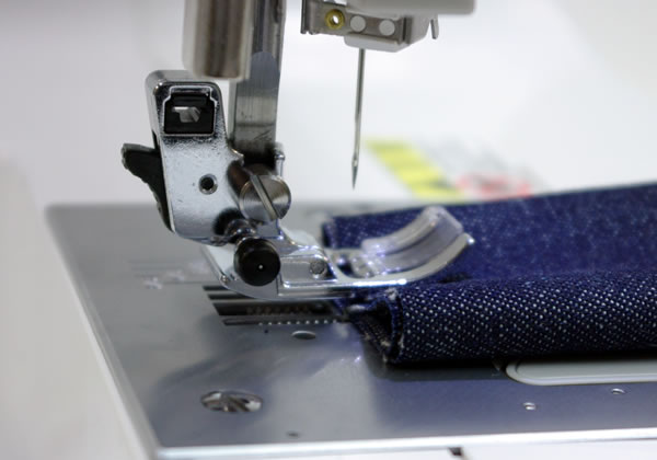 段差縫い固定ピン