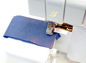 試し縫いの横！