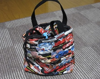 カーズの残り布で作った通園用手提げかばん
