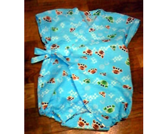 カニさんの生地で作った赤ちゃん用甚平