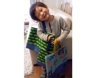 息子が大好きな車の生地で作った入園バッグ