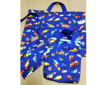 初めてのミシンで作った入園グッズ