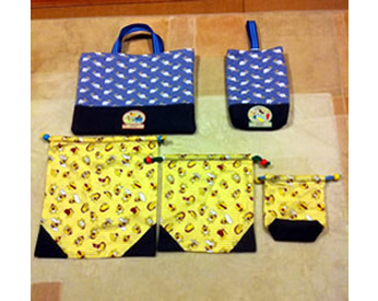 ミシンで作ったレッスンバッグ、上履き入れ、お弁当袋、巾着袋