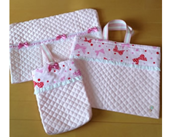 リボンの生地とキルティングの生地で作った入園グッズ