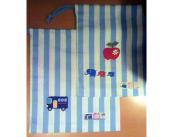 子供が選んだ生地で作った巾着袋