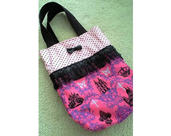 大人っぽいデザインの上履き入れ