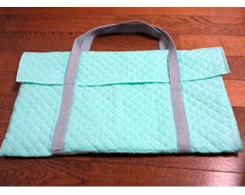 ミシンのクリアワイドテーブル入れ