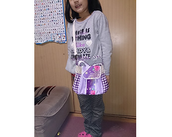 4種類の布地とレースを使って子供用のカバンに挑戦しました！