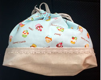 スイーツ柄の生地で作った簡単小物ポーチ