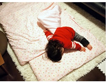 保育園でのお昼寝布団カバー