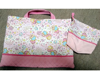 リトルツインスターズの生地で作った手提げカバンとコップ入れ