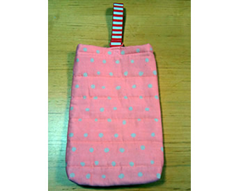 ドット柄の生地で作ったシューズケース