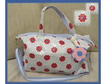 念願のマイミシンで作ったフラワープリントのショルダーバッグ