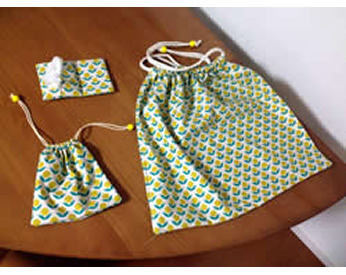 自作の巾着大小、テッシュカバー！