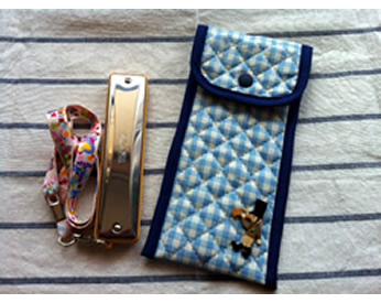 チェック柄の生地で作った小物