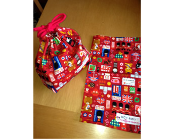 赤が好きな娘に作ったお弁当袋とランチョンマット